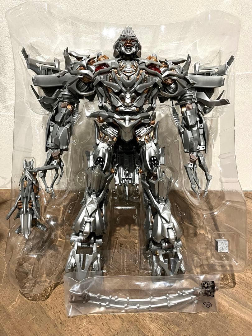トランスフォーマー MPM-8 メガトロン