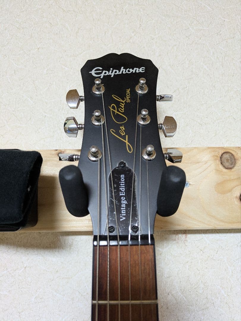Epiphone レスポール サンバースト 新品未使用ソフトケース付き！