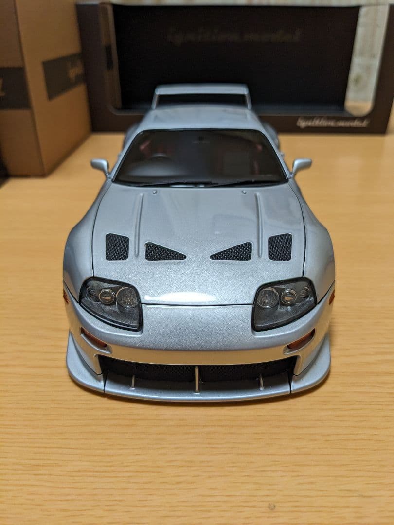 イグニッションモデル1/18　トヨタ スープラ(A80) TRD 3000GT