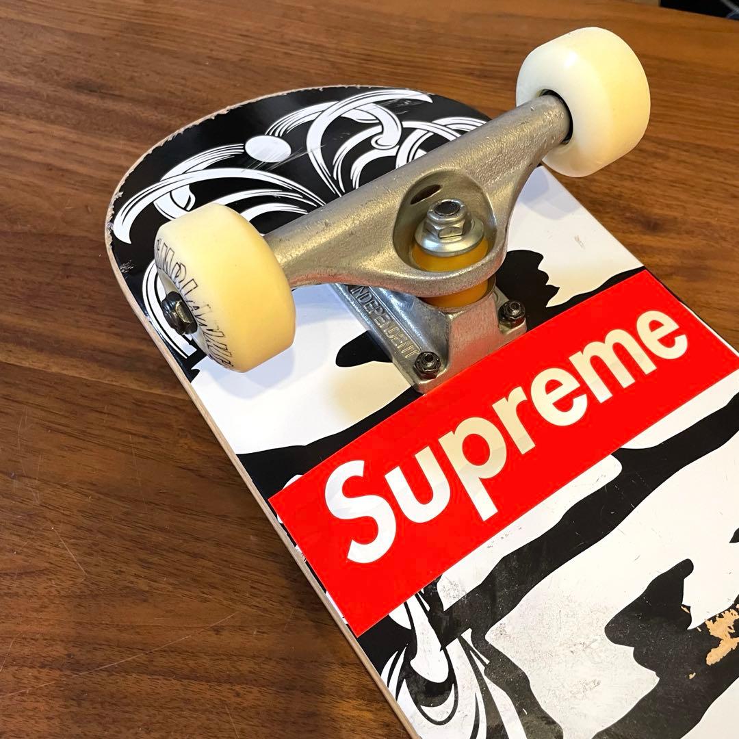 クリーチャー　スケボー　スケートボード　コンプリート　インディペンデント