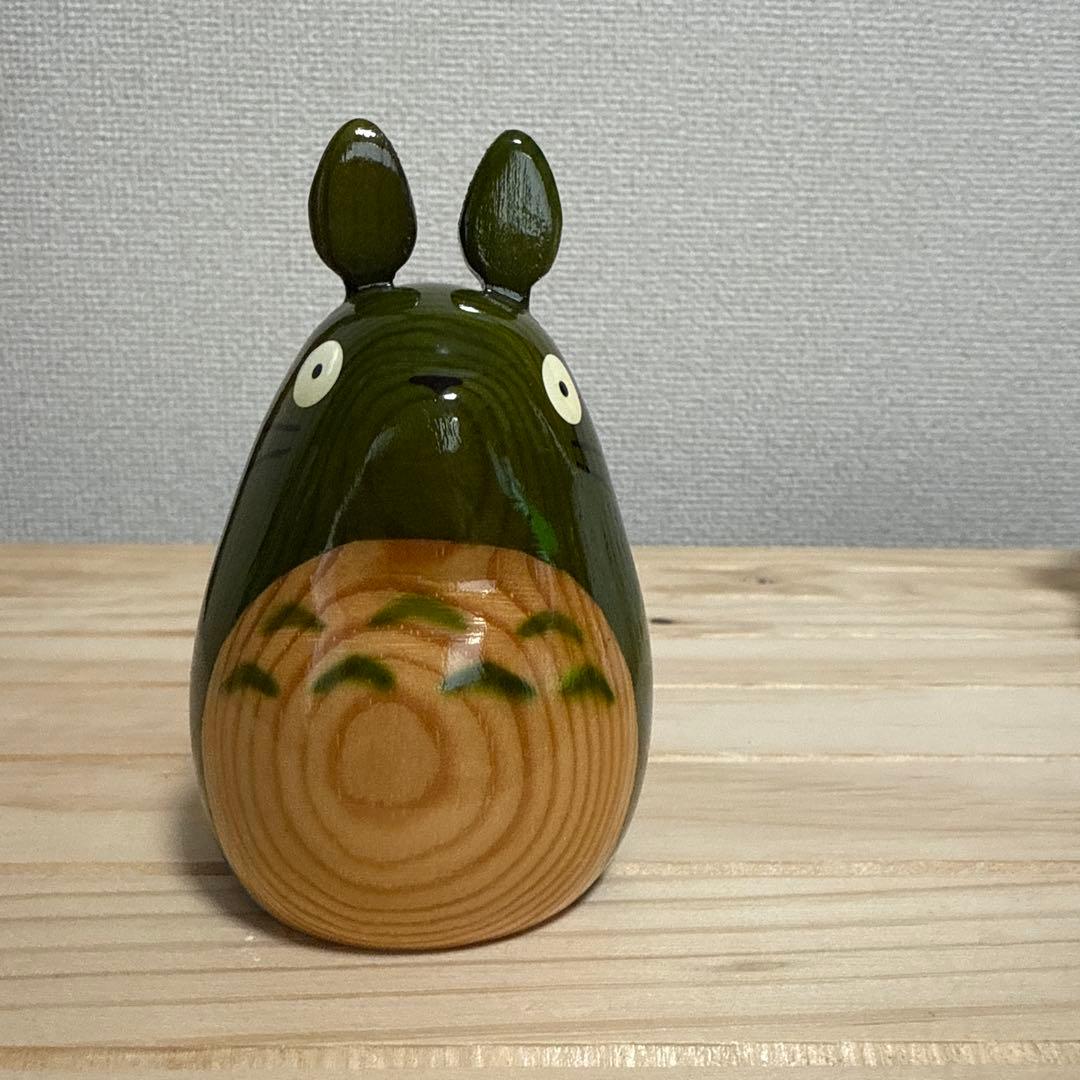 木彫りのトトロ