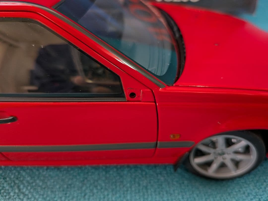 AUTO art オートアートVOLVO 850R 欠損あり