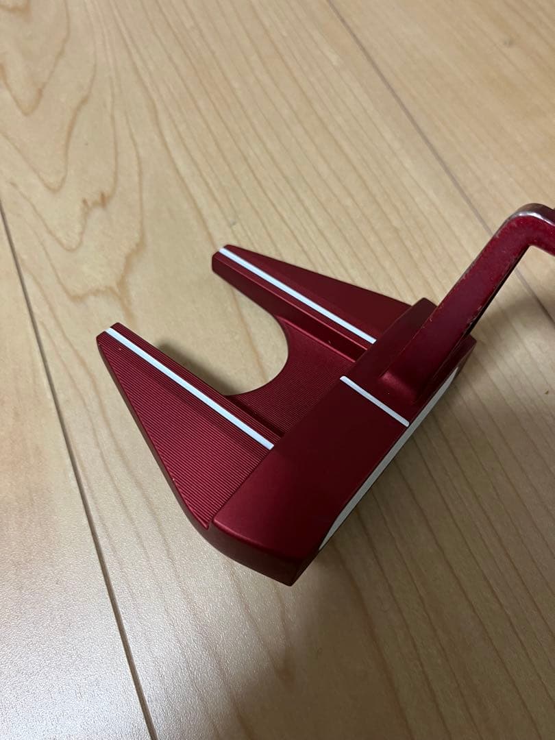 ODYSSEY TRI-BEAM パター レッド