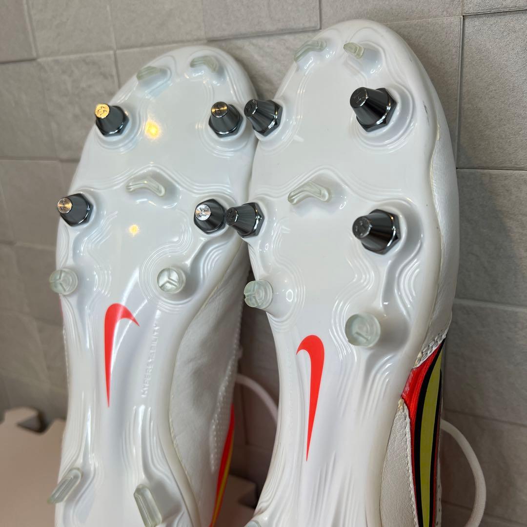 売り切り！Nike ティエンポレジェンド 9 SG 取り替え式