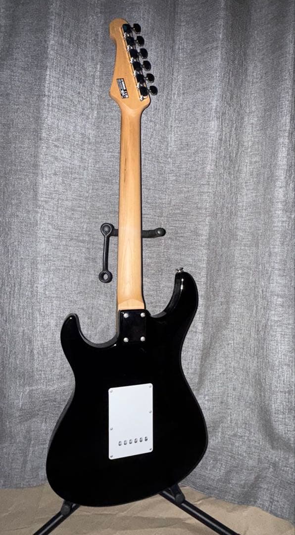 YAMAHA PACIFICA 012 エレキギター