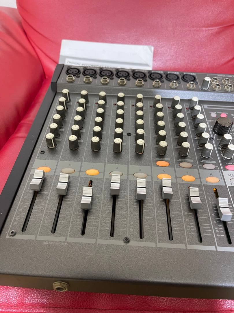配信機器・PA機器・レコーディング機器 KORG D888