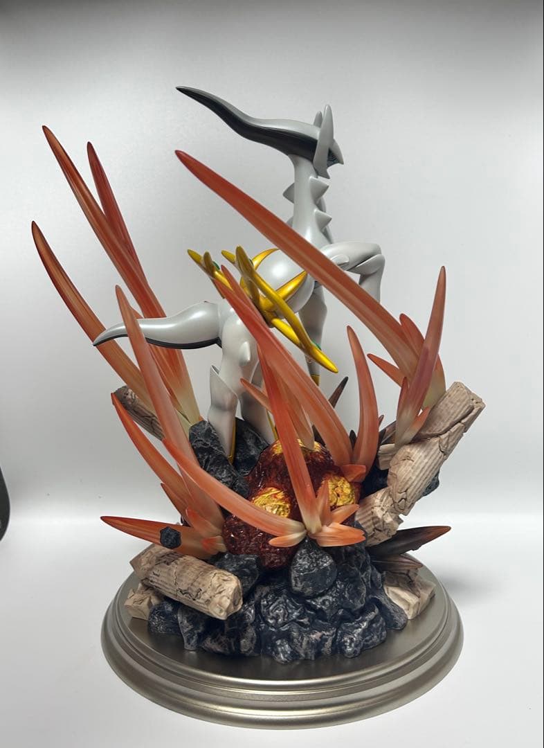 ポケモンセンター限定 アルセウス 完成品 フィギュア