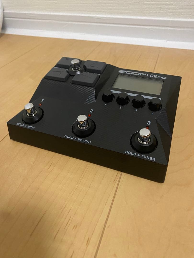 ZOOM G2 FOUR　ギター マルチエフェクター