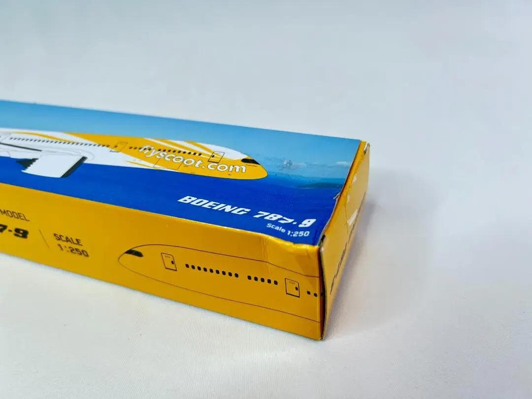 PPC Holland　FLY Scootスクート航空　B787-9　1/250