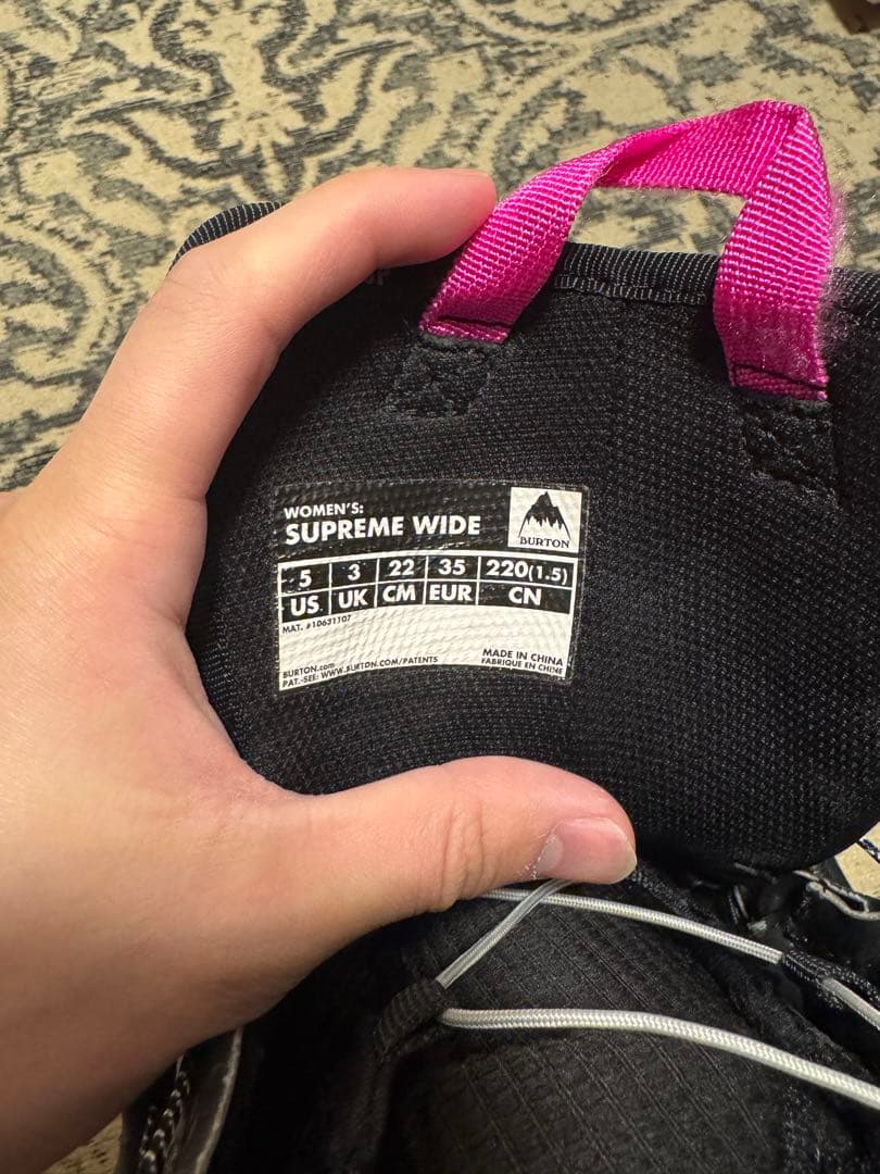 Burton ブーツ　Supreme 22cm