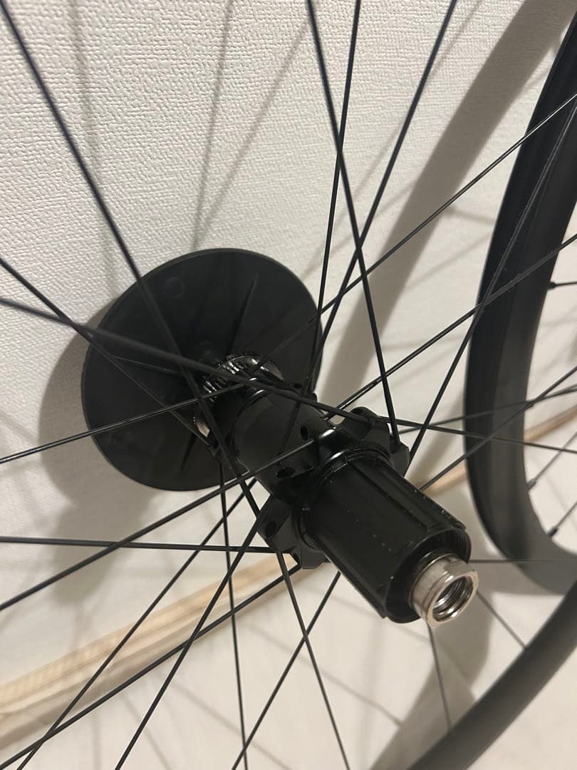 極美品　フルクラム　レーシング 400DB ブラック仕様　 シマノハブ