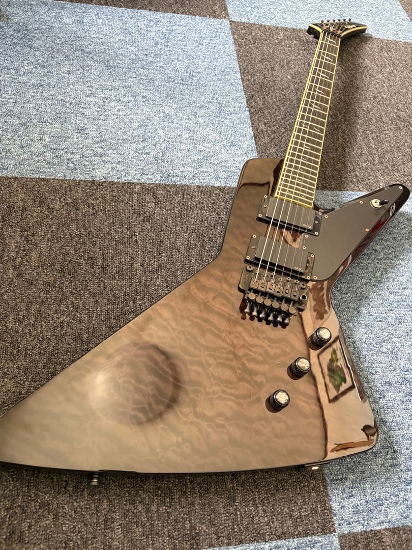 最終値下げ！EPIPHONE Prophecy Futura Custom