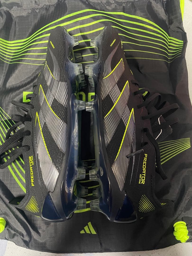 [6日まで限定価格]adidas Predator FG