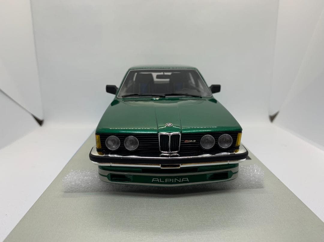 LS 1/18  323 Alpina 1983 グリーン