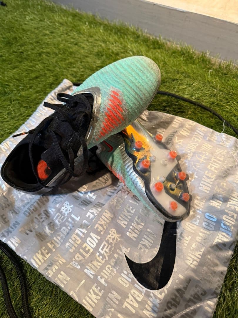 Nikeサッカーシューズグリーンオレンジファントム6LOWエリートAG-PRO