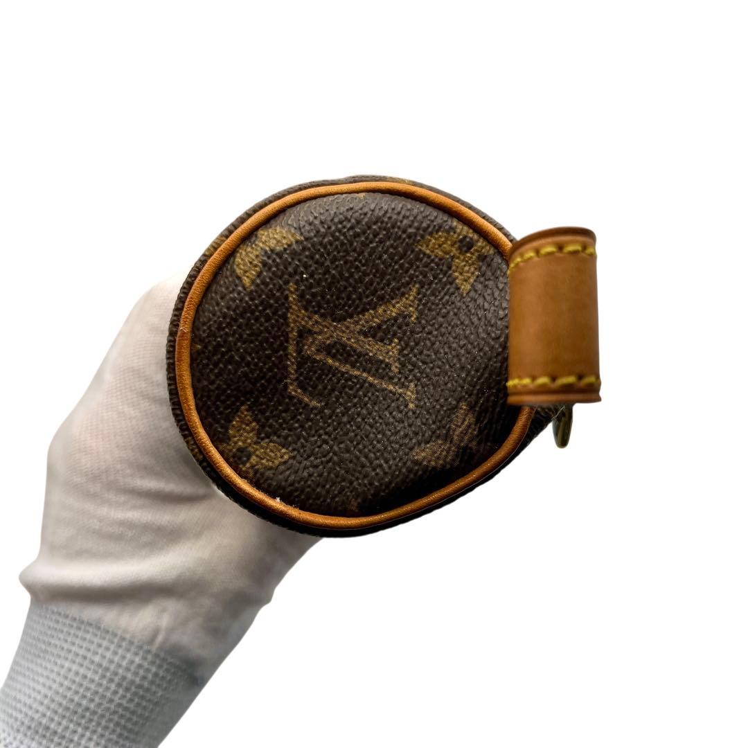Louis Vuitton トゥルース ロンド モノグラム ペンケース 8026