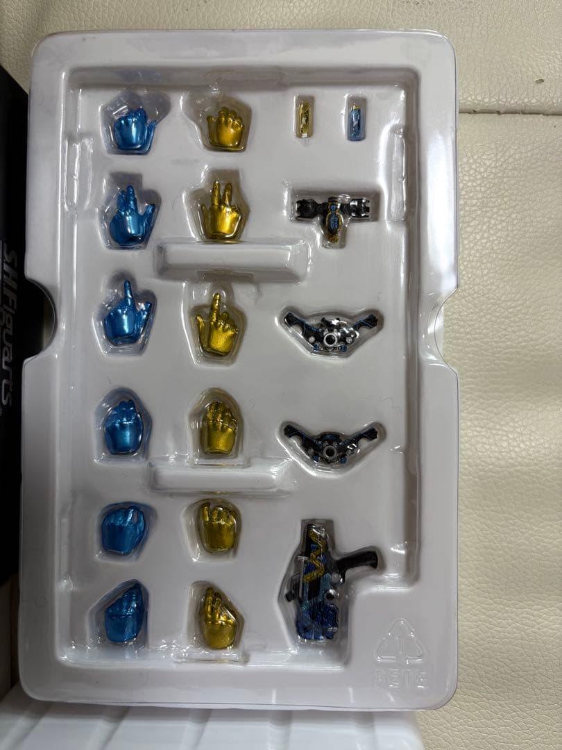 フィギュアーツ 真骨彫製法 仮面ライダーW ルナトリガー　shf