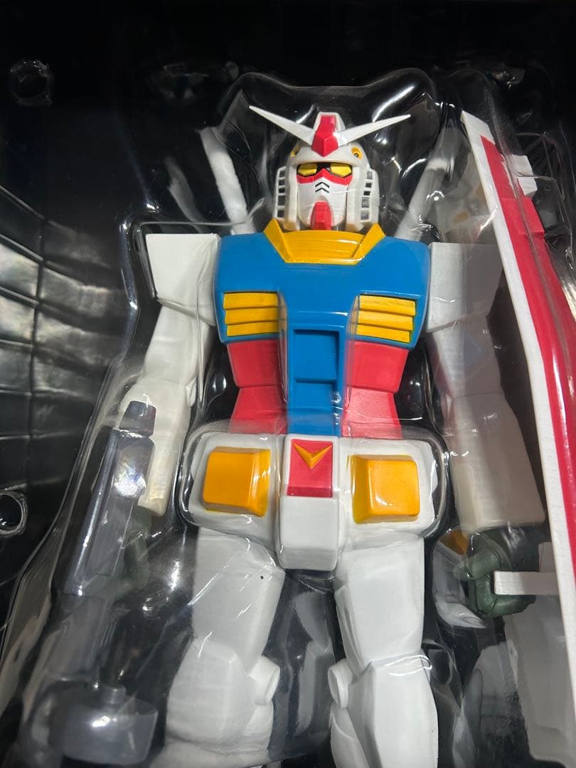 1番くじガンダムソフビ特大フィギュア未開封