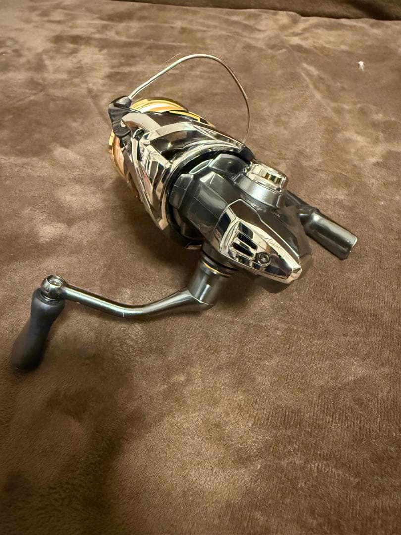 セール中　SHIMANO TWIN POWER 4000 pgスピニングリール