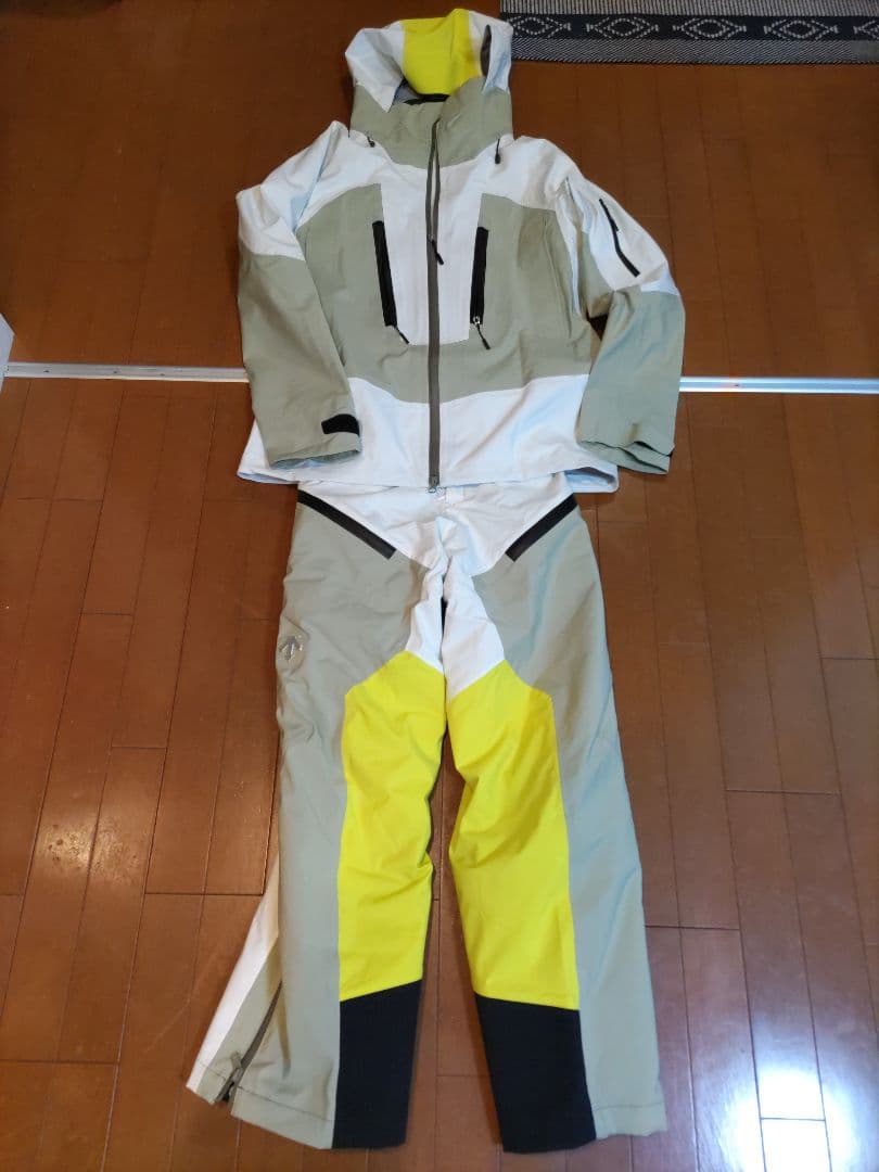 2024 デサント 上下セット　シェルジャケット/S.I.BIB PANT