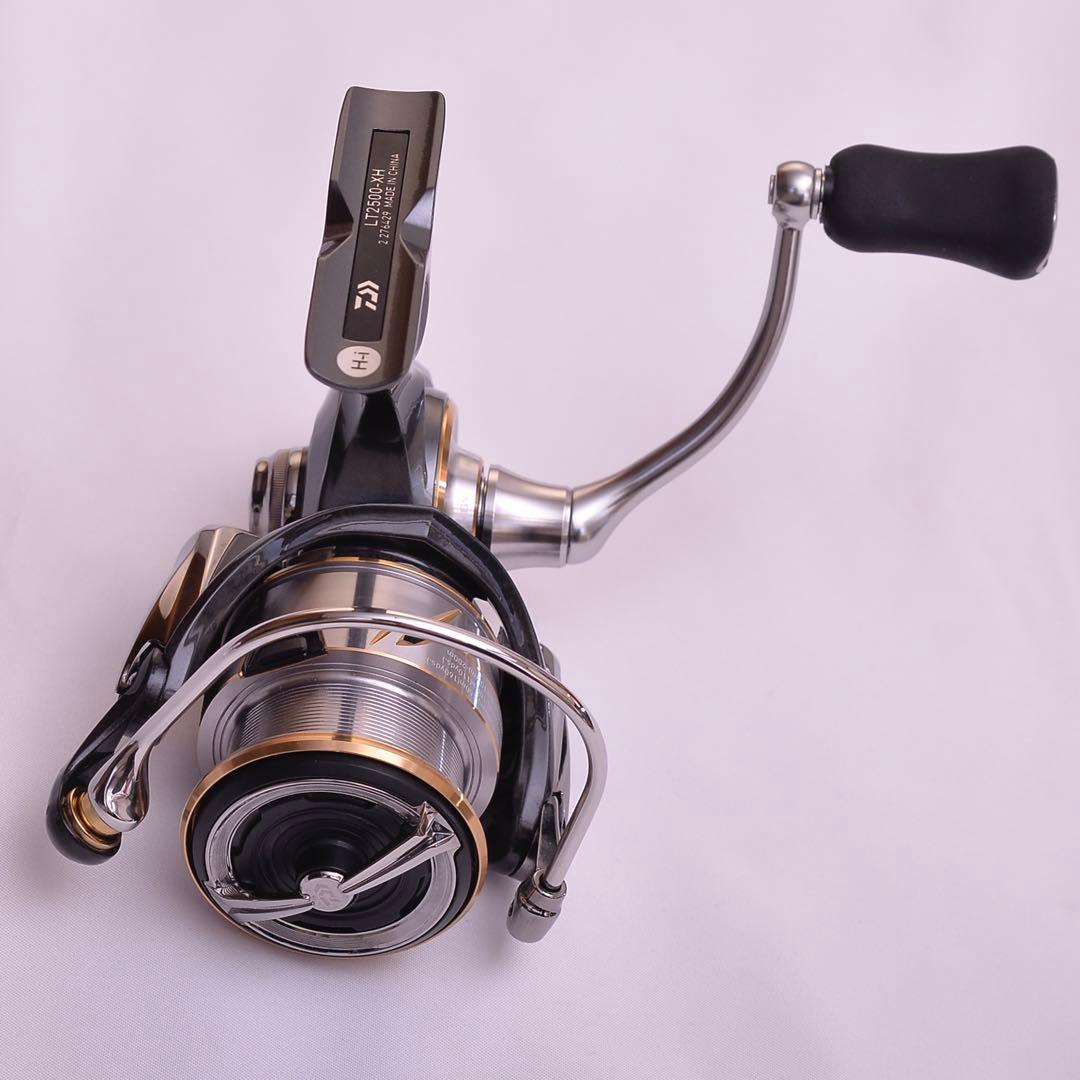 ダイワ ルビアス LT2500-XH スピニングリール