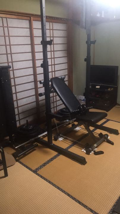 スクワットラック(ベンチプレス台)とバーベルのセット