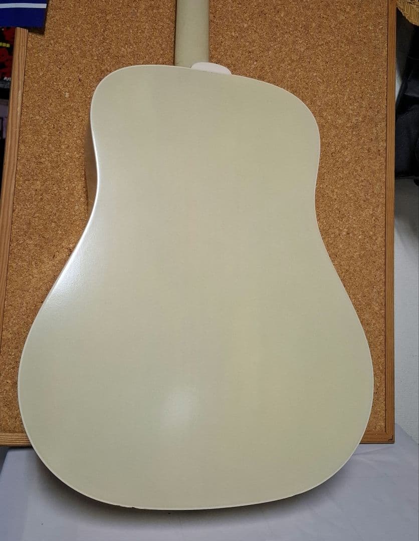 Guild D-25 アコースティックギター クリーム
