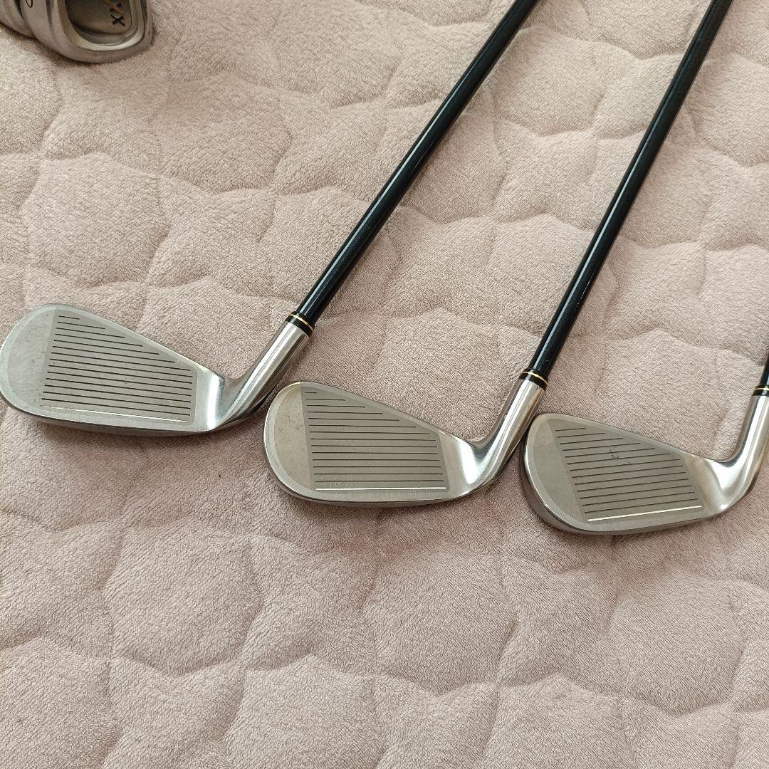 【美品】XXIO ゼクシオ IMPACT POWER FACE ８本　初心者向け