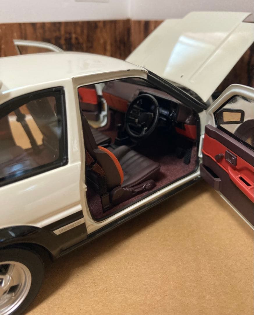 1/18 SPRINTER TRUENO （AE86） AUTOart