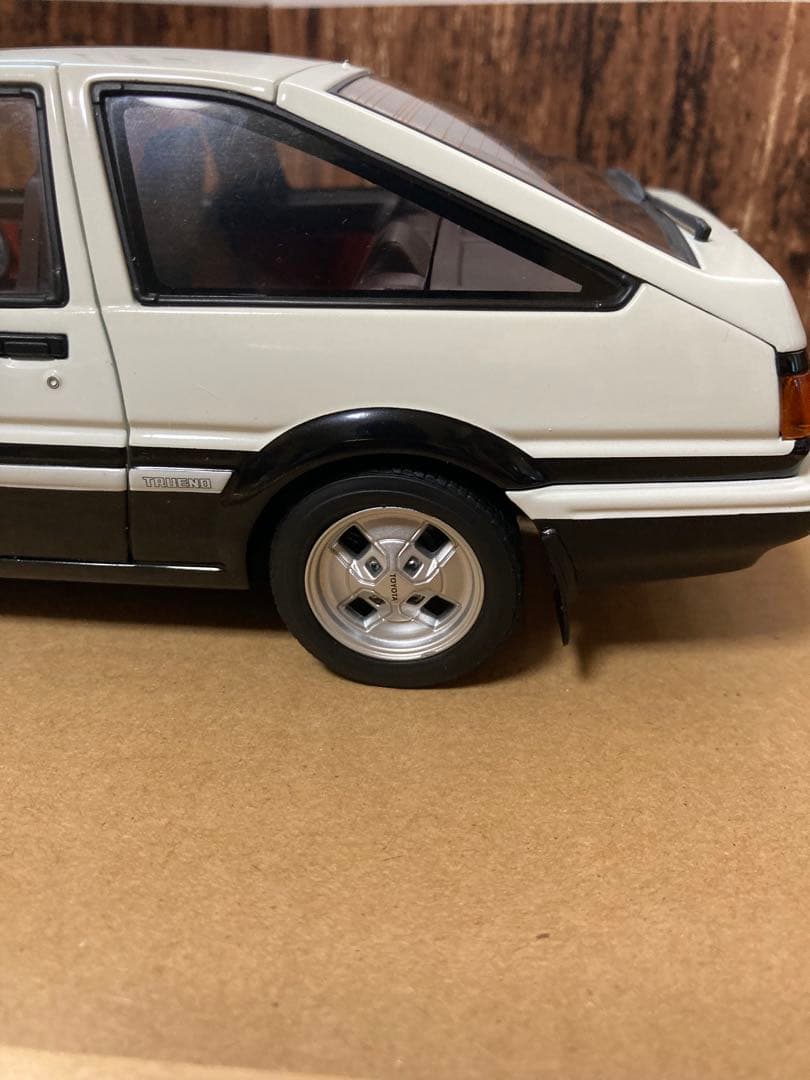 1/18 SPRINTER TRUENO （AE86） AUTOart