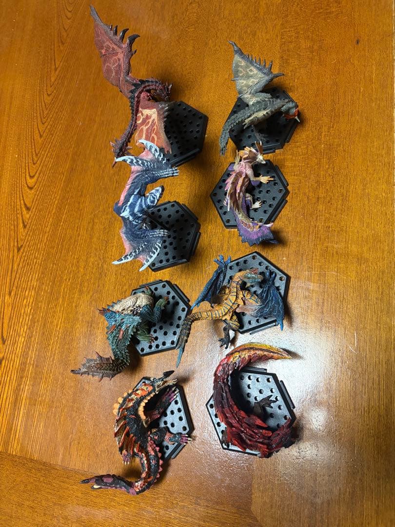 モンスターハンター　フィギュア　セット