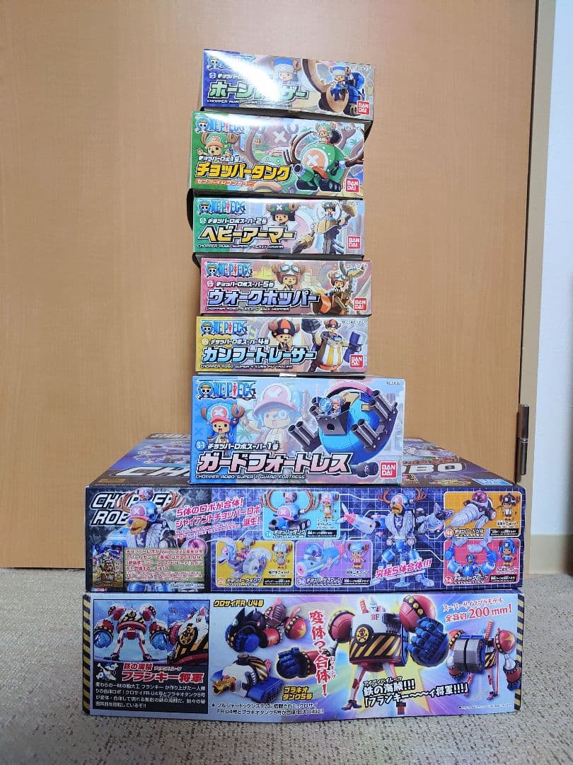 バンダイワンピースプラモデル６個＋２個(１つ組済１つ組み途中)大量セット⑰計８個