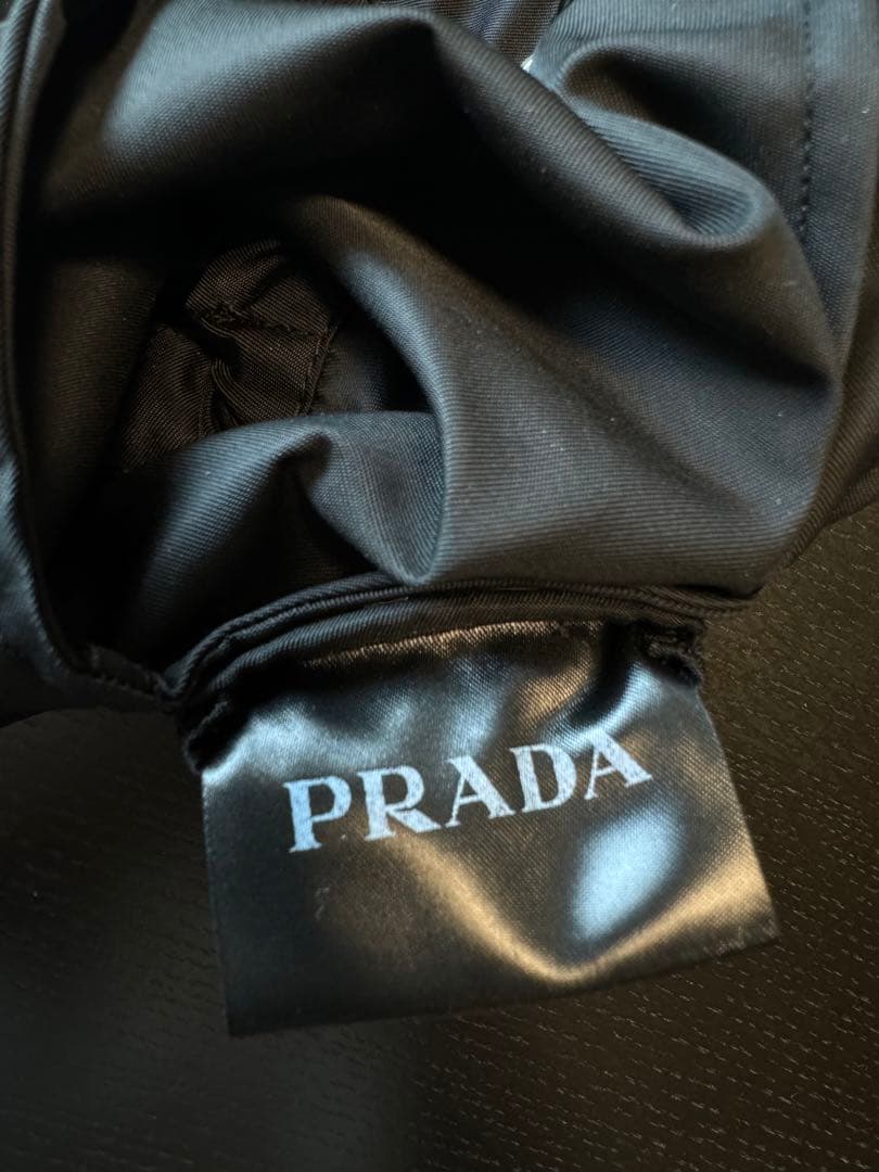 【PRADA】ドッグ　レインコート (新品・未使用)