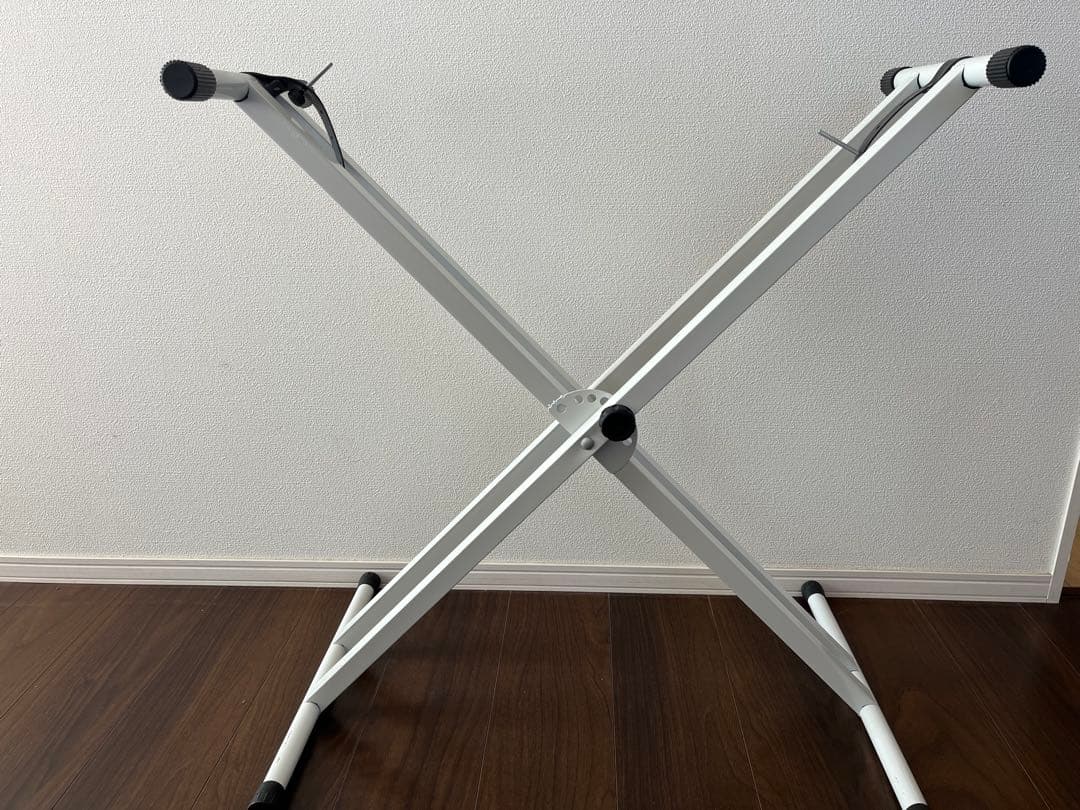 CASIO LK-511 電子ピアノ　光ナビゲーション 高さ調節可能スタンド付