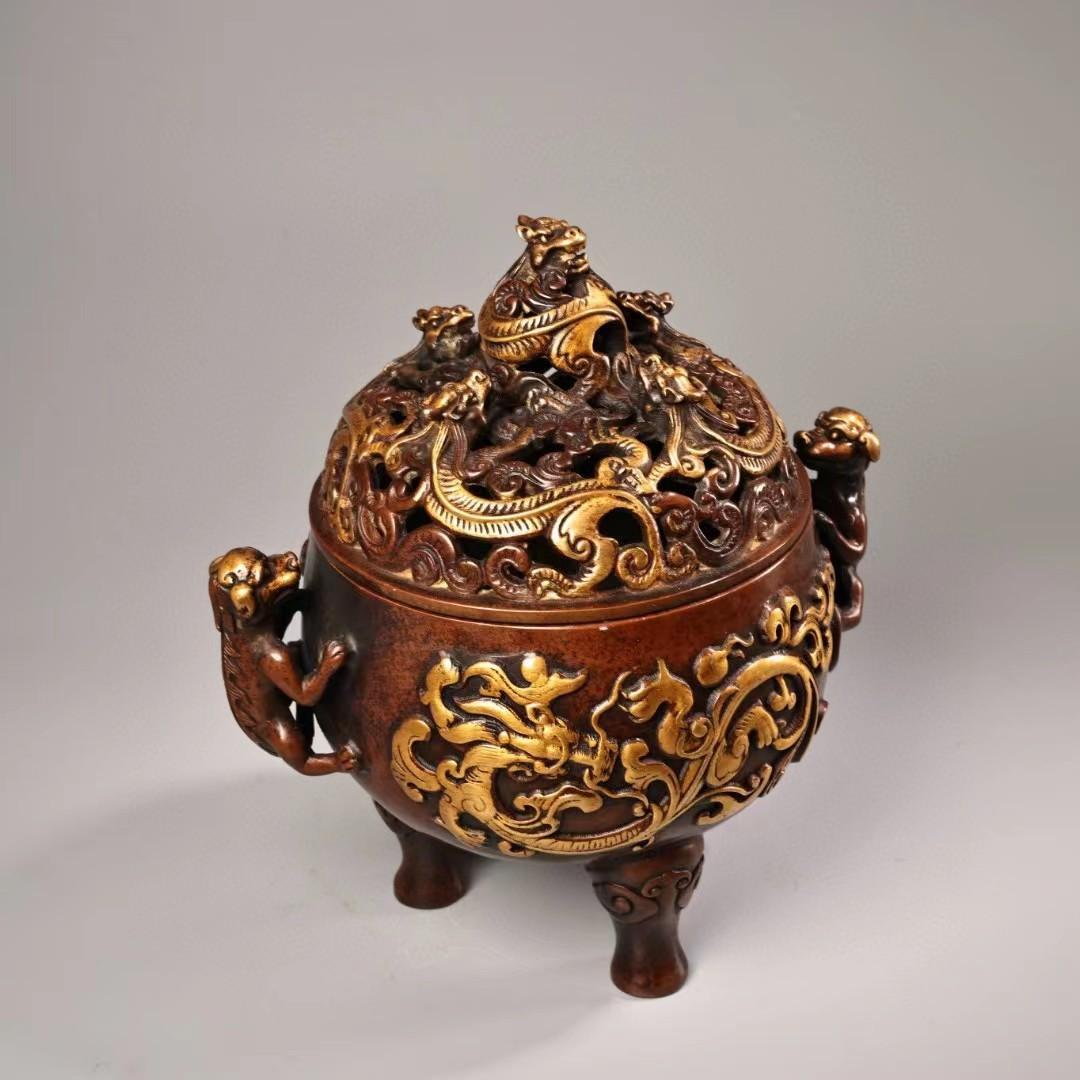 中国古美術・旧蔵鏨刻鎏金の熏香炉・純赤銅・純手作り・高浮彫・置物・茶道具・文房具