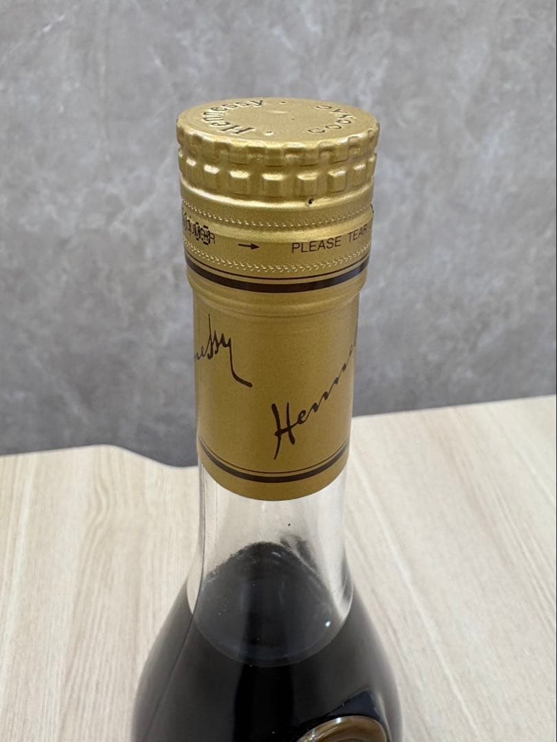Hennessy ブランデー　700ml