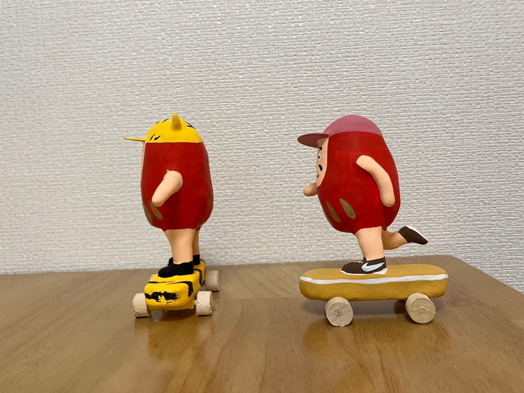 スケボーだるま　2体