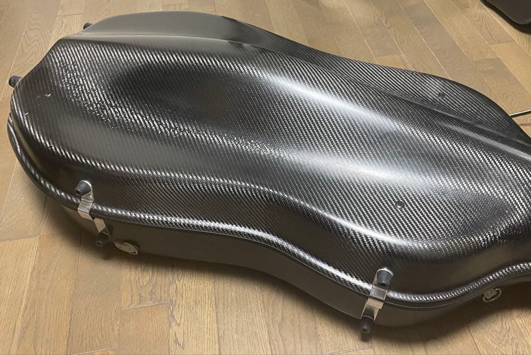 伝統と信頼のドイツGEWA製カーボン チェロケース、フラッグシップモデル。