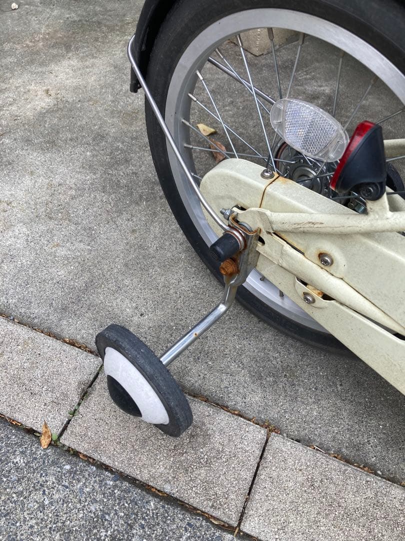 〔送料込み）無印良品　16インチ　補助輪自転車 アイボリー