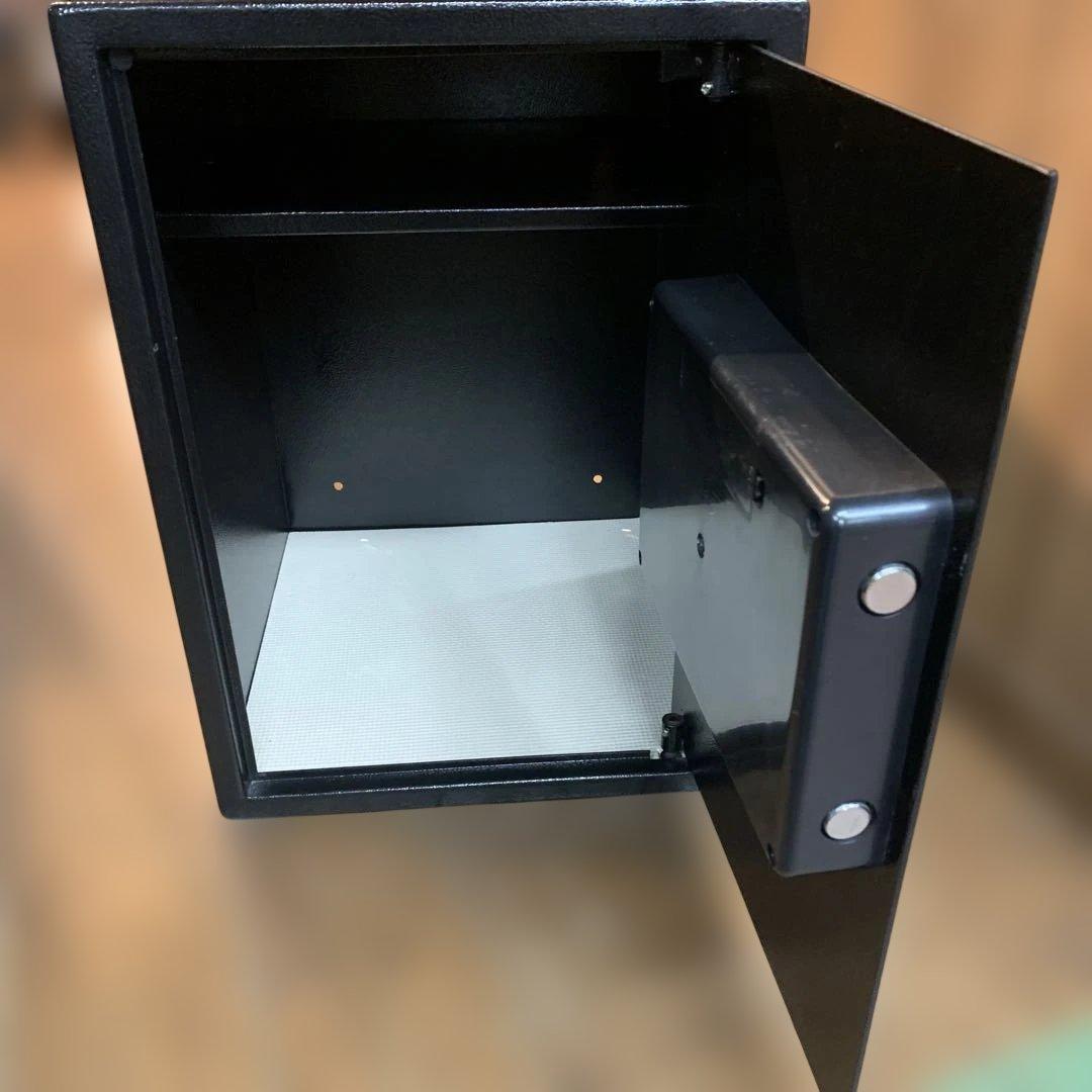 家庭用金庫　鍵　テンキー　電子ロック　防犯