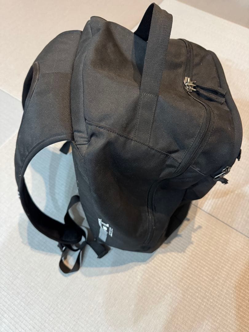 Salomon バックパック 黒