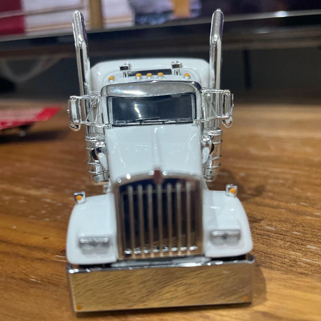 b*i様 1/64 DCP ダイキャストプロモーション KENWORTH W90