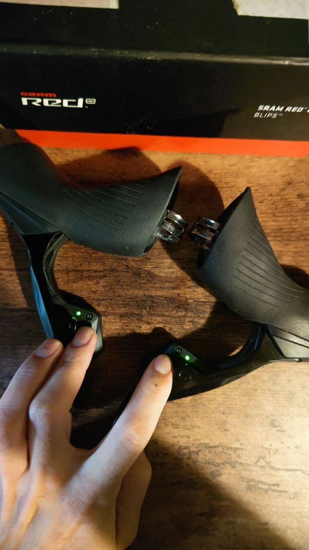 SRAM RIVAL eTap AXS 12速