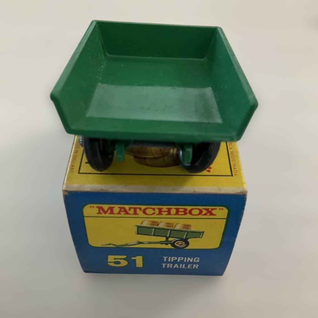 ミニカー　マッチボックス　51 ティッピングトレーラー