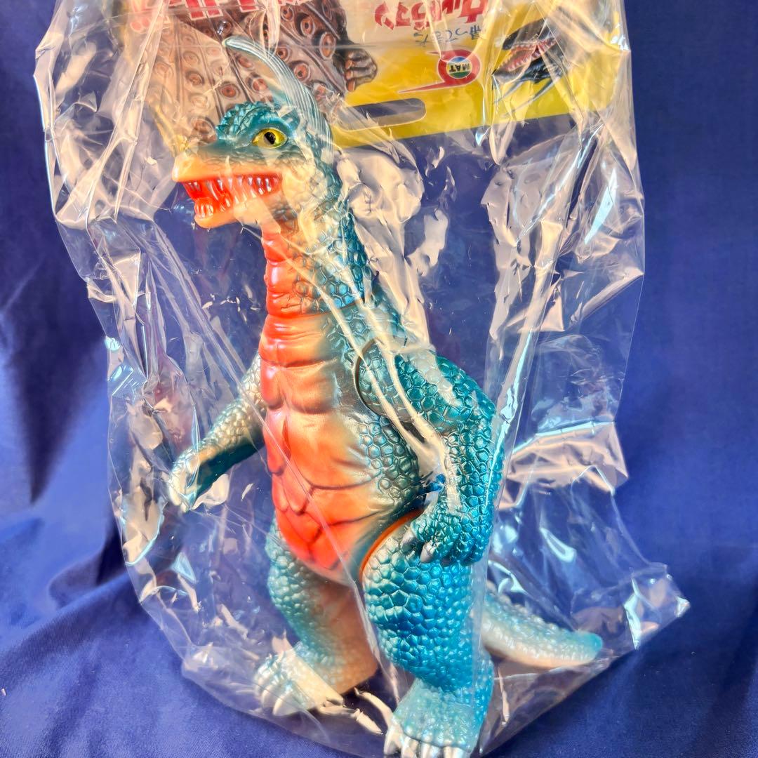 ブルマァクの怪獣シリーズ★アーストロン Gカラー 帰ってきたウルトラマン未開封品