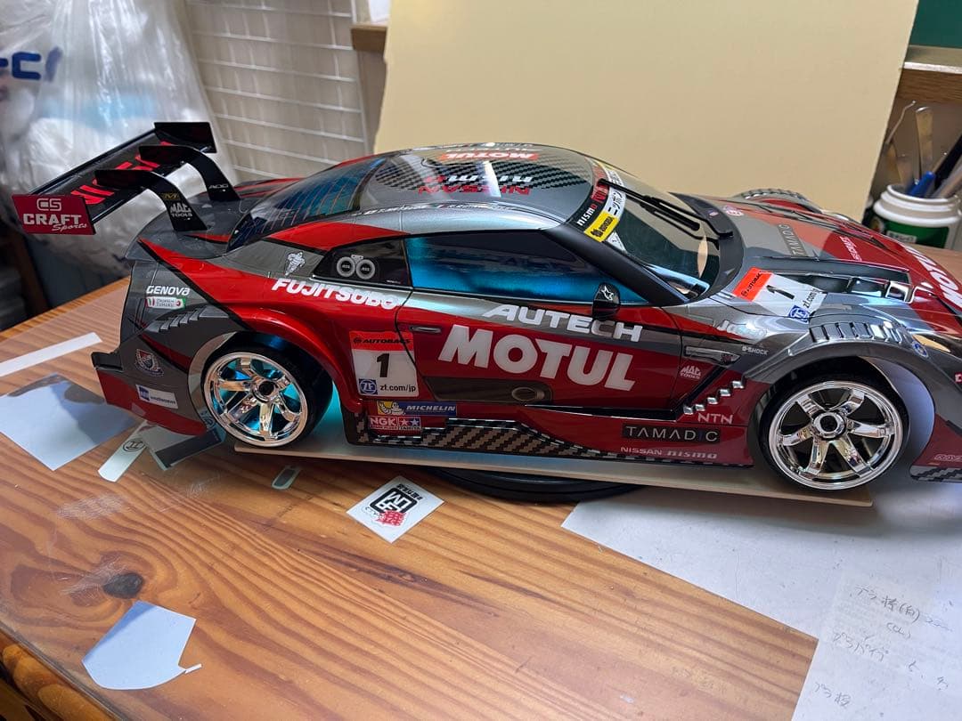 新品、未走行　タミヤ 1/10 MOTUL AUTECH GTRボディ