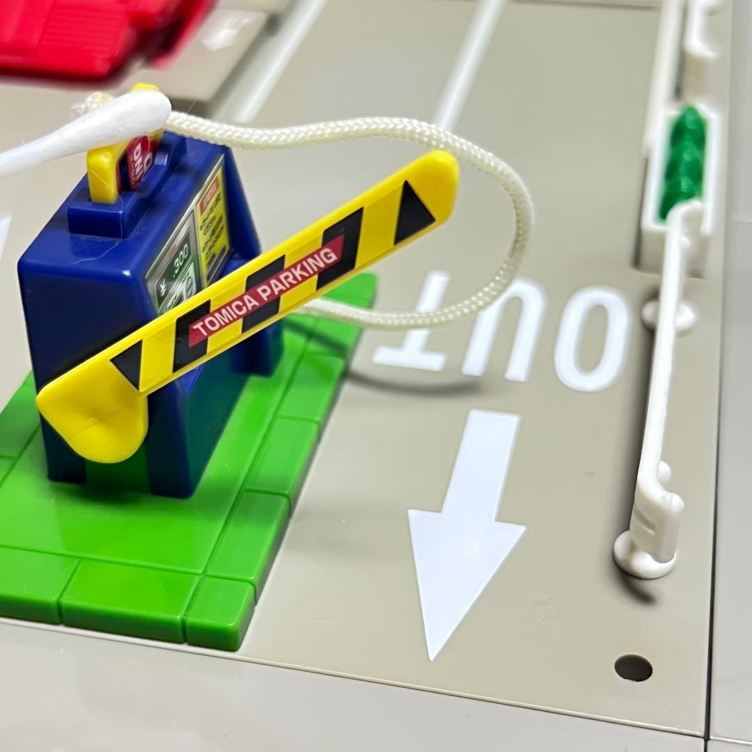 【豪華セット】トミカタウン 交差点セット トミカ5台付
