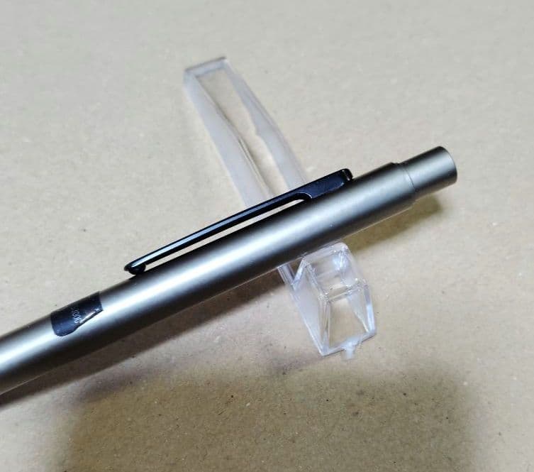 シャープペンシル SAKURA ARCHI 　　サクラ アーキ　由良拓也