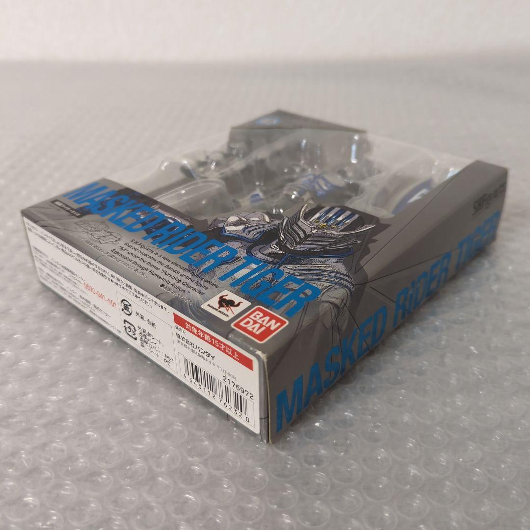 【希少・未開封品】S.H.フィギュアーツ 仮面ライダータイガ 龍騎 フィギュア