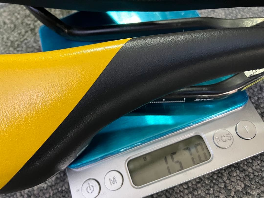 パーツ SELLE ITALIA SLR KIT CARBONIO SUPERFLOW